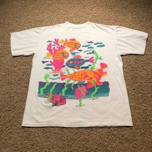Vintage colorful fish tee shirt